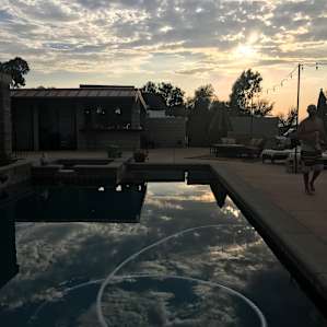 Lantana, Wine Country Glamping