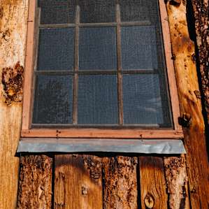 I love the texture of the exterior of the cabin.