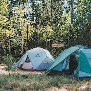 Easy to fit two tents side by side plus a car at this location.