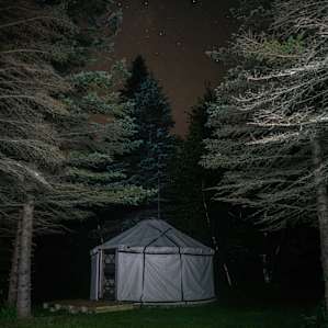 The yurt under the stars