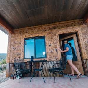 For being a little cabin out on its own, the place had so many conveniences. It blew me away