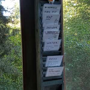 Amenities and directions all clearly explained on laminated cards inside the cabin door.