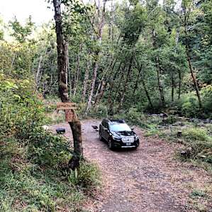 This site is very accessible. I was able to drive down to the river to sleep in my hatchback rather than a tent.