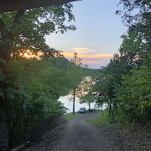 The Bluffs on Taneycomo RV sites
