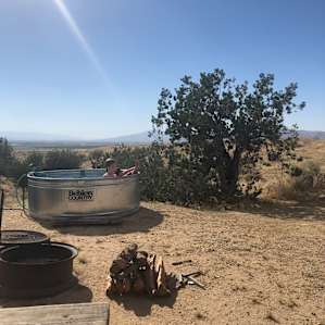 Draw Camp in the Far West
