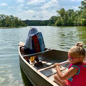 Great canoe rides with available safety jackets