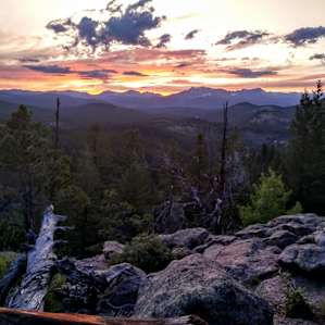 Miners Candle Yurt- Hummingbird Mtn