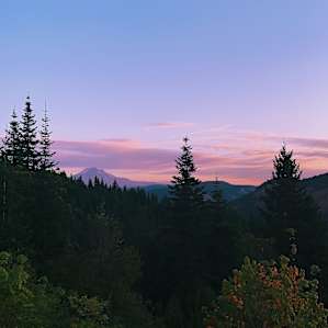 Cedar Shack by Klickitat Treehouse