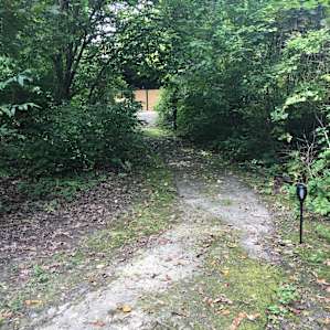 The path from site 16 to the bathroom isn't in the best shape.