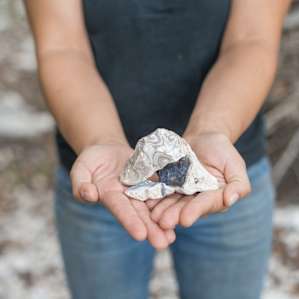 There are incredible rocks along the river bank, including giant pieces of flint