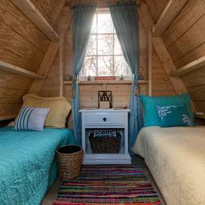 Dragonfly Tiny Cabin - 2 person max