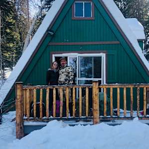 Adorable off grid A-Frame cabin