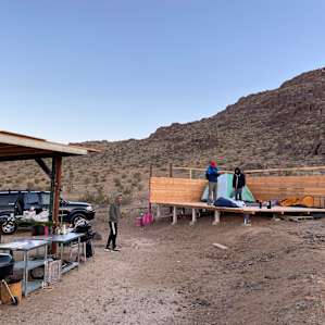 BIG 6 - Scenic, big tent platform