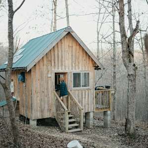 The gorgeous cabin in Winter - so cozy and warm with the heater.
