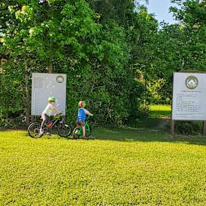 The trail and sites are clearly marked