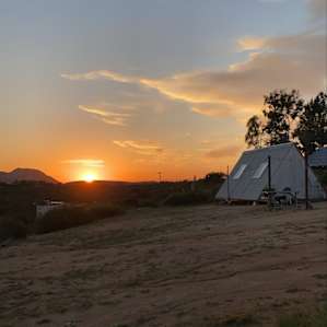 Ranch Camping Views/trails/animals