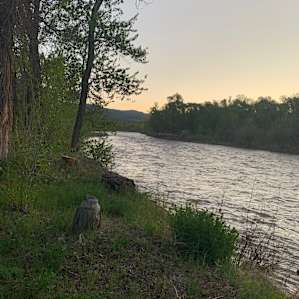 Riverwalk RV Site near River site1