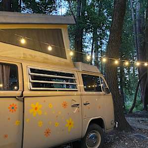 Enjoy a hip 79 VW Westy Campmobile