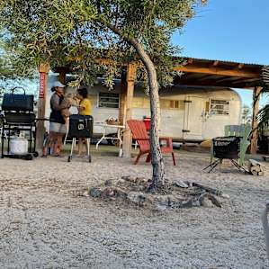 Vintage Silver Streak Trailer-JTNP
