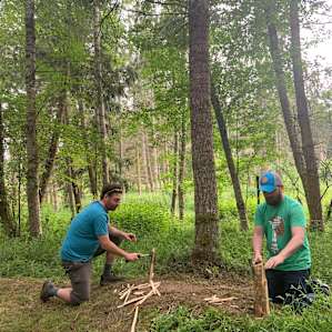 EZ Bee Farm Camp