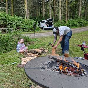 EZ Bee Farm Camp