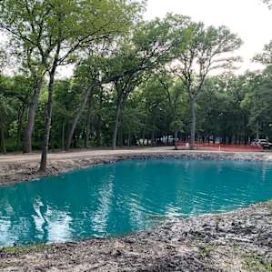 The swimming pond! So blue!