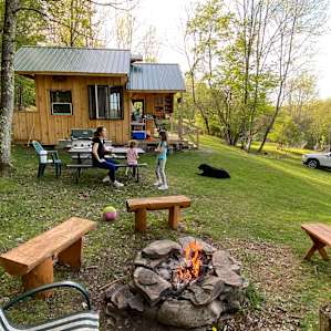 12 x 12 cabin w/ amazing mountain v