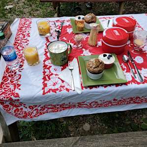 Yurt and Breakfast near 3 FLX Lakes