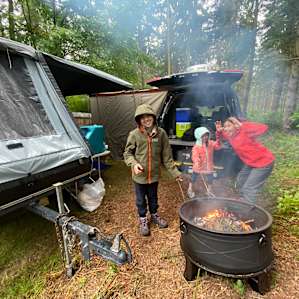 EZ Bee Farm Camp