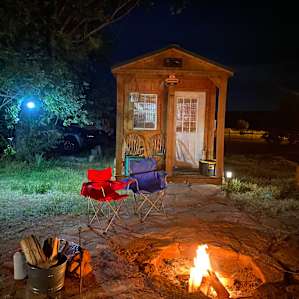 Coral Pink Ranch Tipi with Jacuzzi