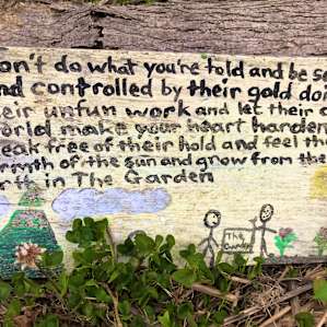 Off grid hippie farm experience