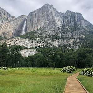 MOMMAPEGGS Country Sierra Adventure