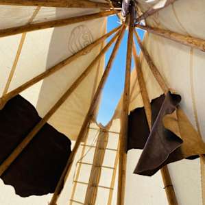 Teepee Tent w/queen bed
