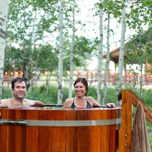 The japanese soaking tub was incredible - no jets, wood burning stove circulated hot water, and the cedar smell was truly incredible.