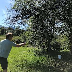 Axe throwing lesson from Joel