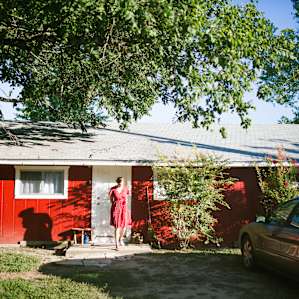 The cute cottage front you will see when pulling in!