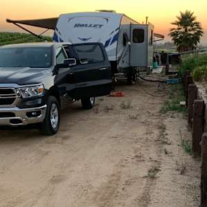 Easy hookups and lots of room to maneuver and have fun!
