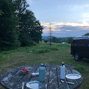 Farm Stay in Farmhand Cabin