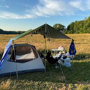 Ended up crunching our whole setup into about a 20’x20’ space, but it was cozy and beautiful