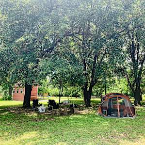 Another view of our campsite, with the (very clean) restrooms in the background.
