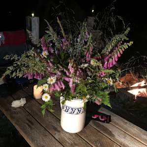 We made a wildflower bouquet for the ages!