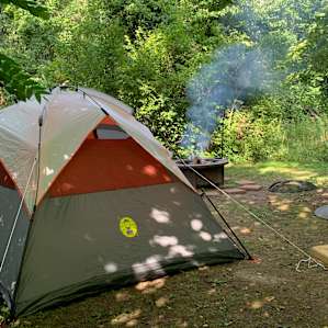 Enchanted Oaks: Small RV site #5