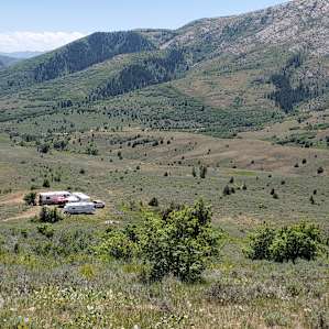 Retro Star Ranch - The Knoll