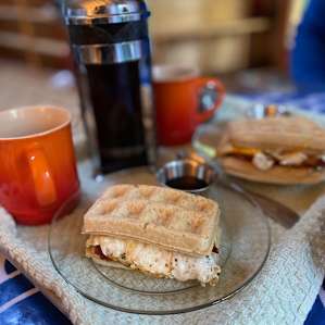 Yurt Glamping & Breakfast