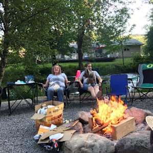 Campground w/kitchen & showers