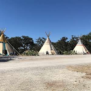 Marley Deluxe Glamping Tipi w Views