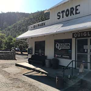 Quigleys Station Riverfront RV Park