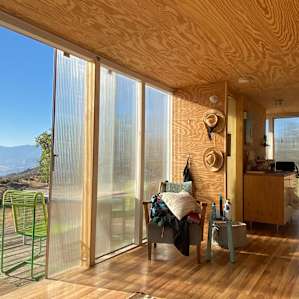 Architect's Cabin with Lake View
