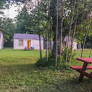 Mackinaw Straights Cabins