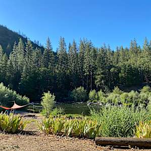 Quigleys Station Riverfront RV Park